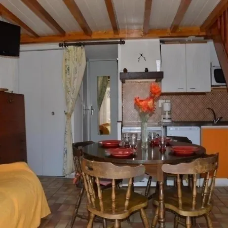 Maison Fleury-saint-pierre-la-mer, 3 Pieces, 5 Personnes - Fr-1-229d-2 Appartement *